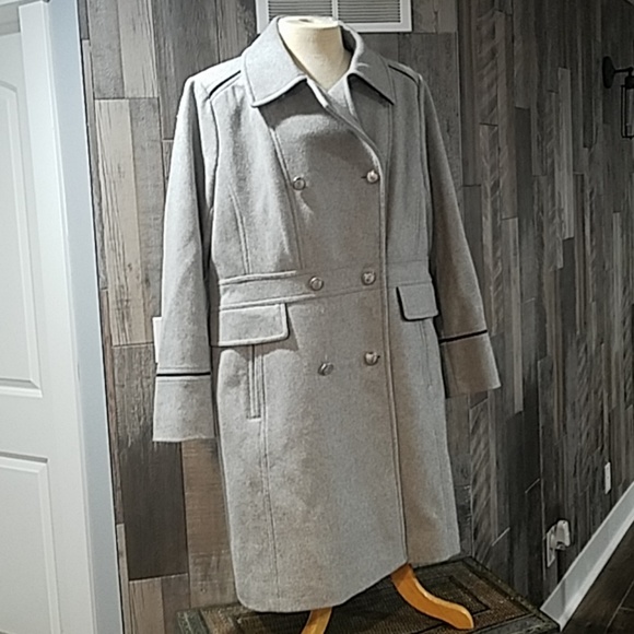 Vince Camuto Jackets & Blazers - VINCE CAMUTO Coat
